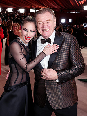 gaga and brendan kiss oscars