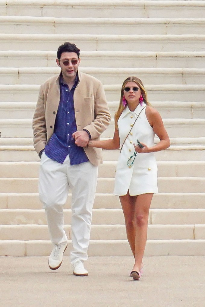 Sofia Richie & Elliot Grainge holding hands