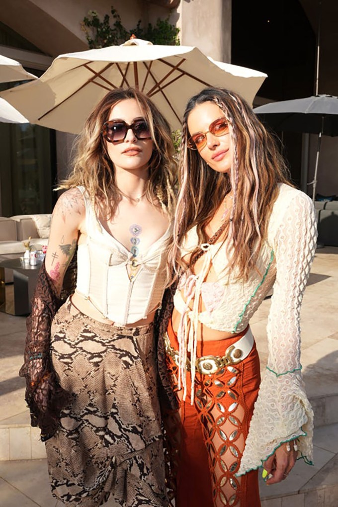 PARIS JACKSON & ALESSANDRA AMBROSIO