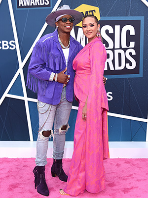 Jimmie Allen Alexis Gale