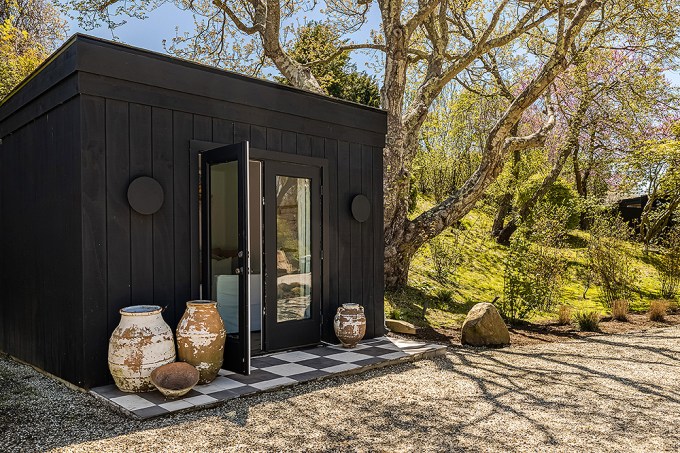Nate Berkus and Jeremiah Brent Airbnb