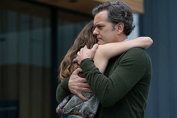 Alyssa Jirrels Joshua Jackson