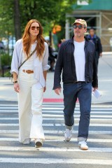 Jon Hamm and his fiance Anna Osceola enjoy a sunny day in New York City

Pictured: Anna Osceola,Jon Hamm
Ref: SPL6569345 100523 NON-EXCLUSIVE
Picture by: Christopher Peterson / SplashNews.com

Splash News and Pictures
USA: 310-525-5808
UK: 020 8126 1009
eamteam@shutterstock.com

World Rights