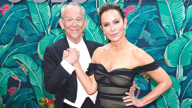 Jennifer Grey dad Joel Grey