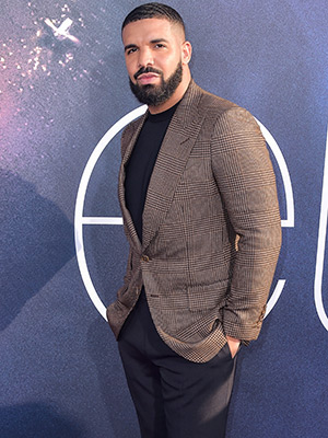 Drake Reacts To Fan Who Threw Vape Onstage At NYC Concert: Video