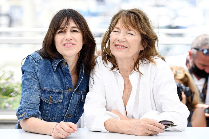 Charlotte Gainsbourg & Jane Birkin pose together