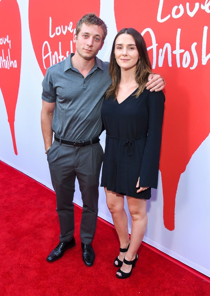 Jeremy Allen White on the Red Carpet