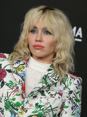 Miley Cyrus Debuts Brown Hair