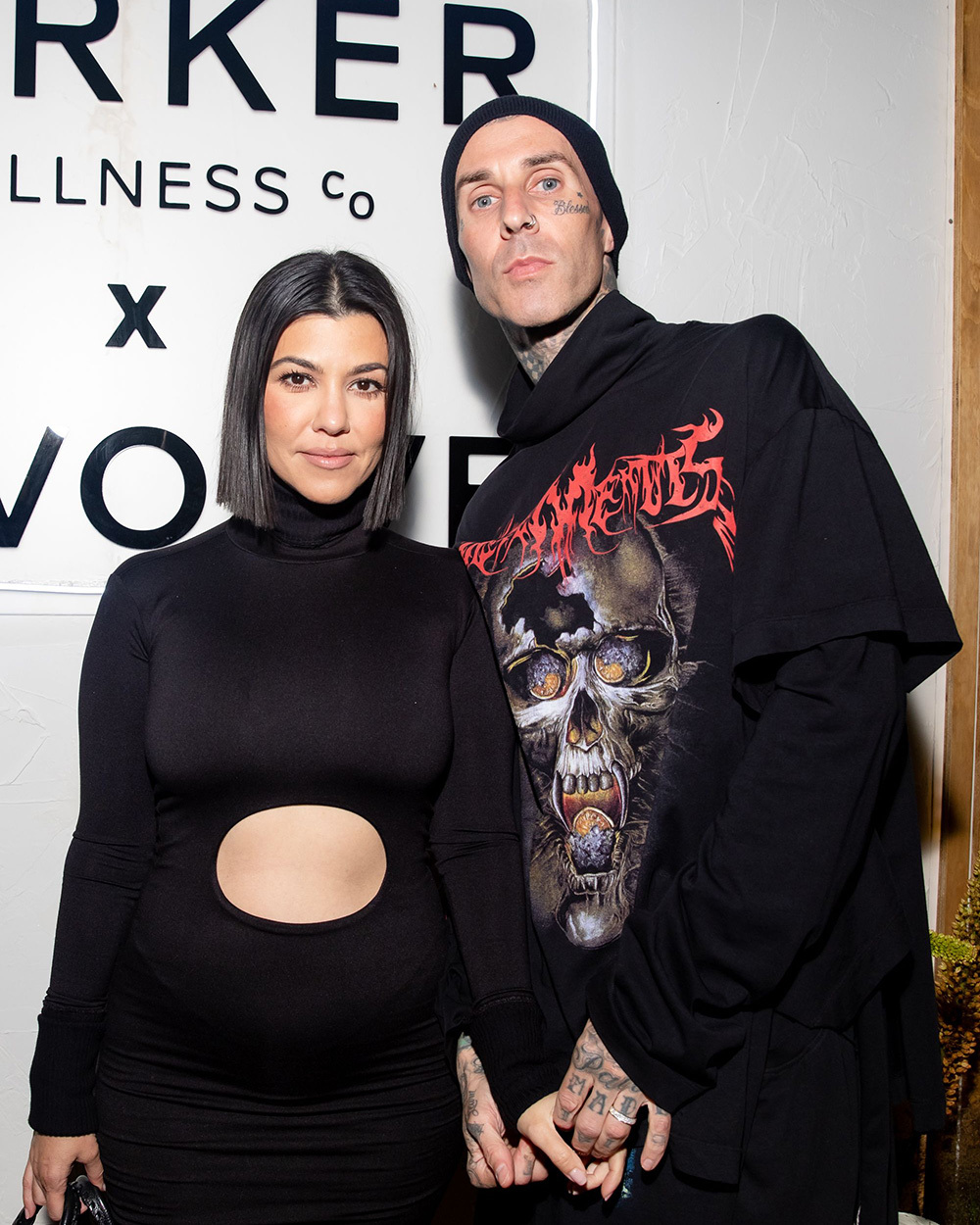 kourtney-kardashian-travis-barker-pregnant-2023