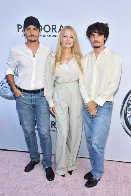 pamela anderson sons