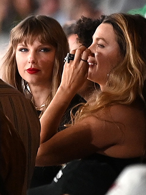 Taylor Swift Blake Lively at Kansas City Chiefs Game at MetLife Stadium