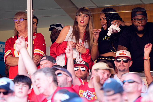 Taylor Swift Travis Kelce