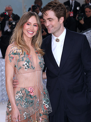 Suki Waterhouse and Robert Pattinson