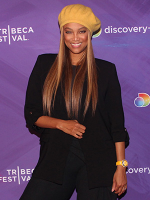 Tyra Banks Celebrates Her 50th Birthday With New Makeup-Free Photos