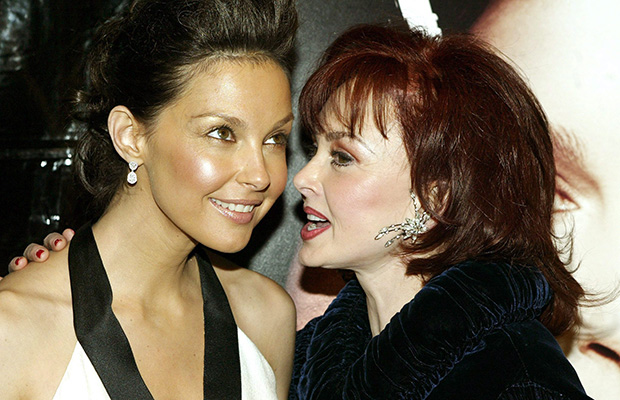 Ashley and Naomi Judd