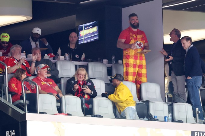 Jason, Donna & Ed Kelce