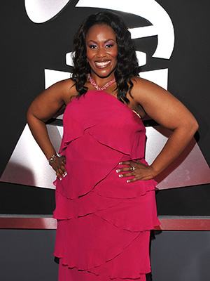 Mandisa on the red carpet