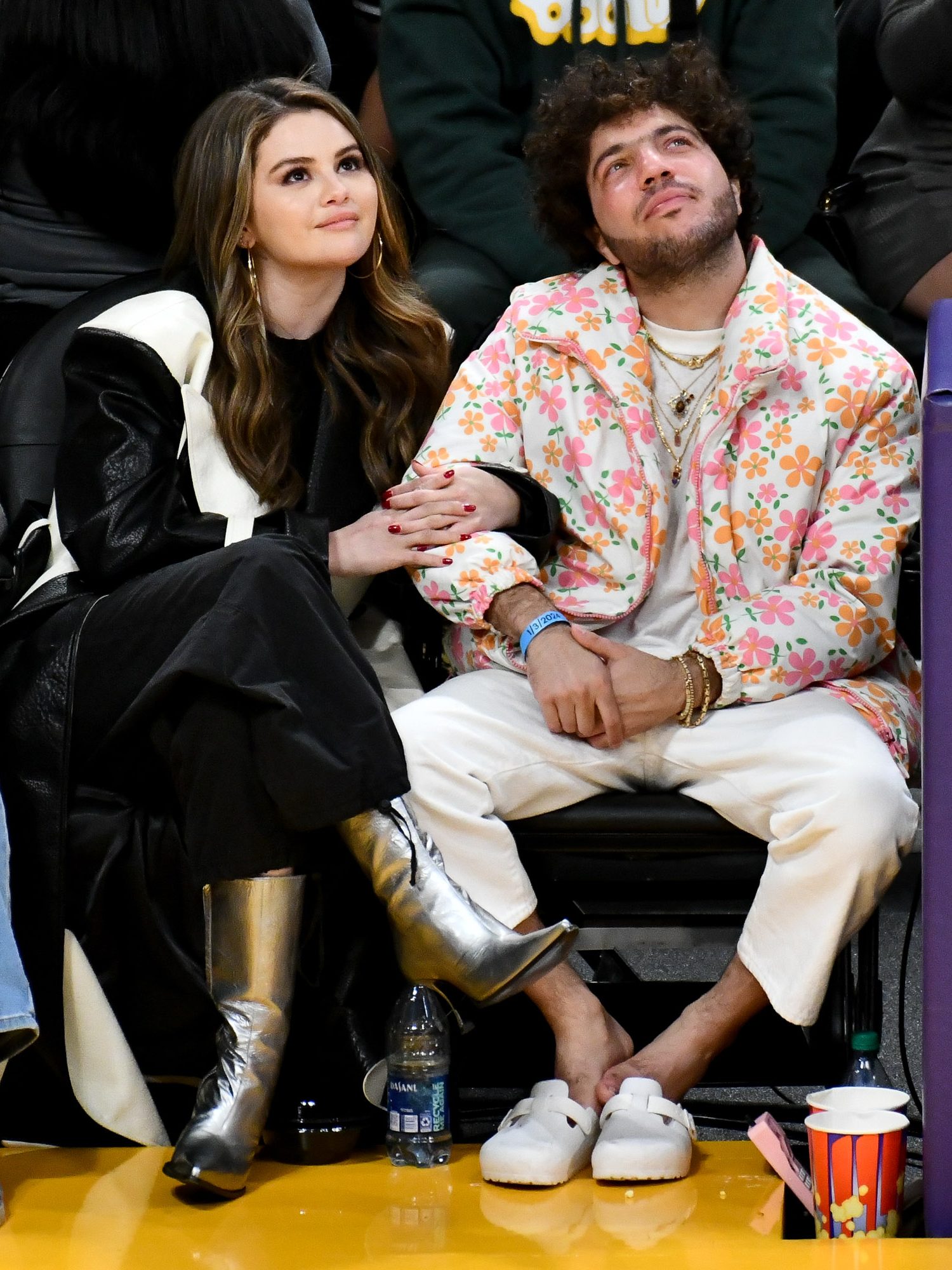 LOS ANGELES, CALIFORNIA - JANUARY 03: Selena Gomez and Benny Blanco attend a basketball game between the Los Angeles Lakers and the Miami Heat at Crypto.com Arena on January 03, 2024 in Los Angeles, California. NOTE TO USER: User expressly acknowledges and agrees that, by downloading and or using this photograph, User is consenting to the terms and conditions of the Getty Images License Agreement. (Photo by Allen Berezovsky/Getty Images)