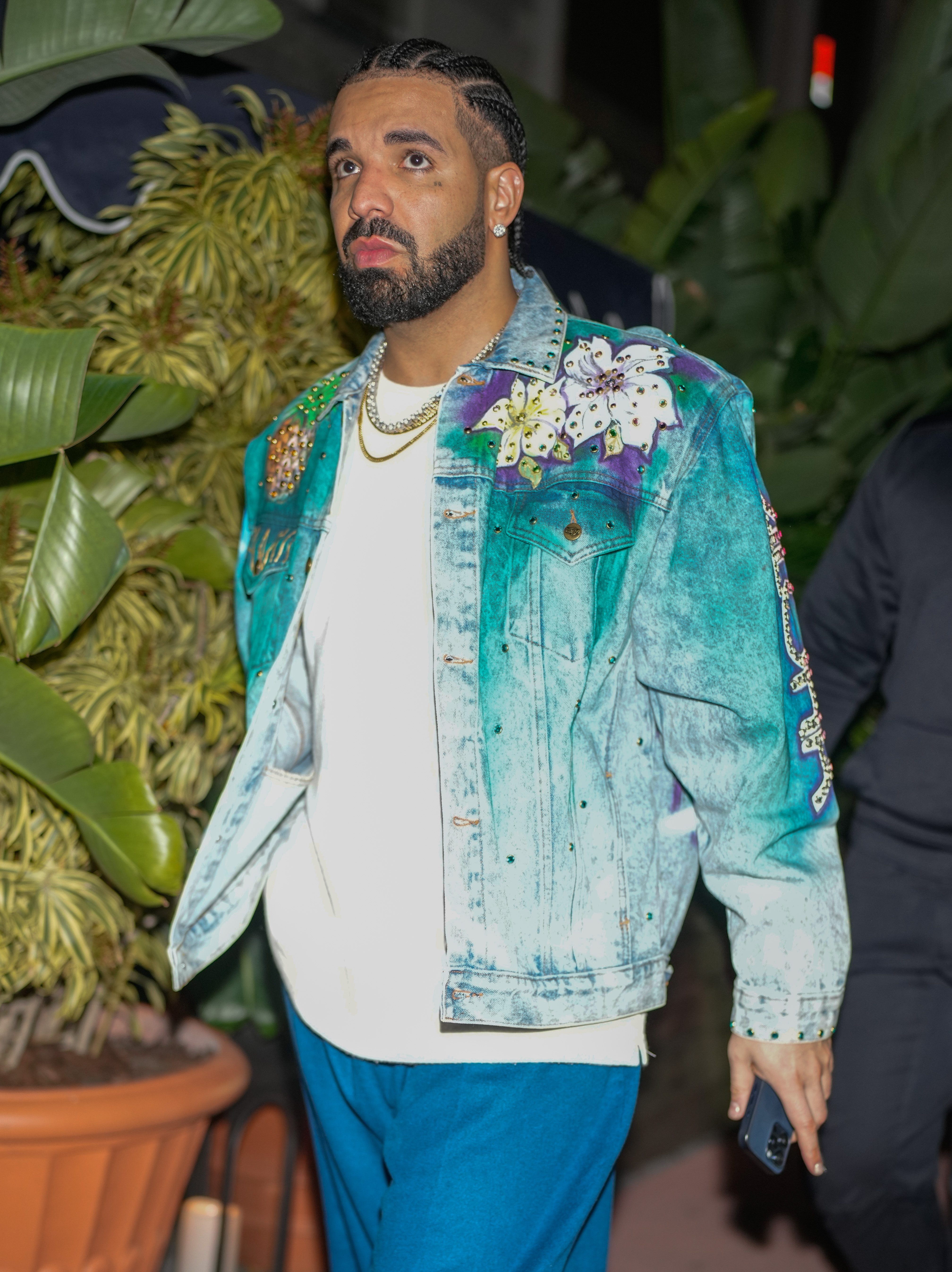 MIAMI, FLORIDA - MARCH 22: Drake is seen on March 22, 2024 in Miami, Florida. (Photo by 305pics/GC Images)