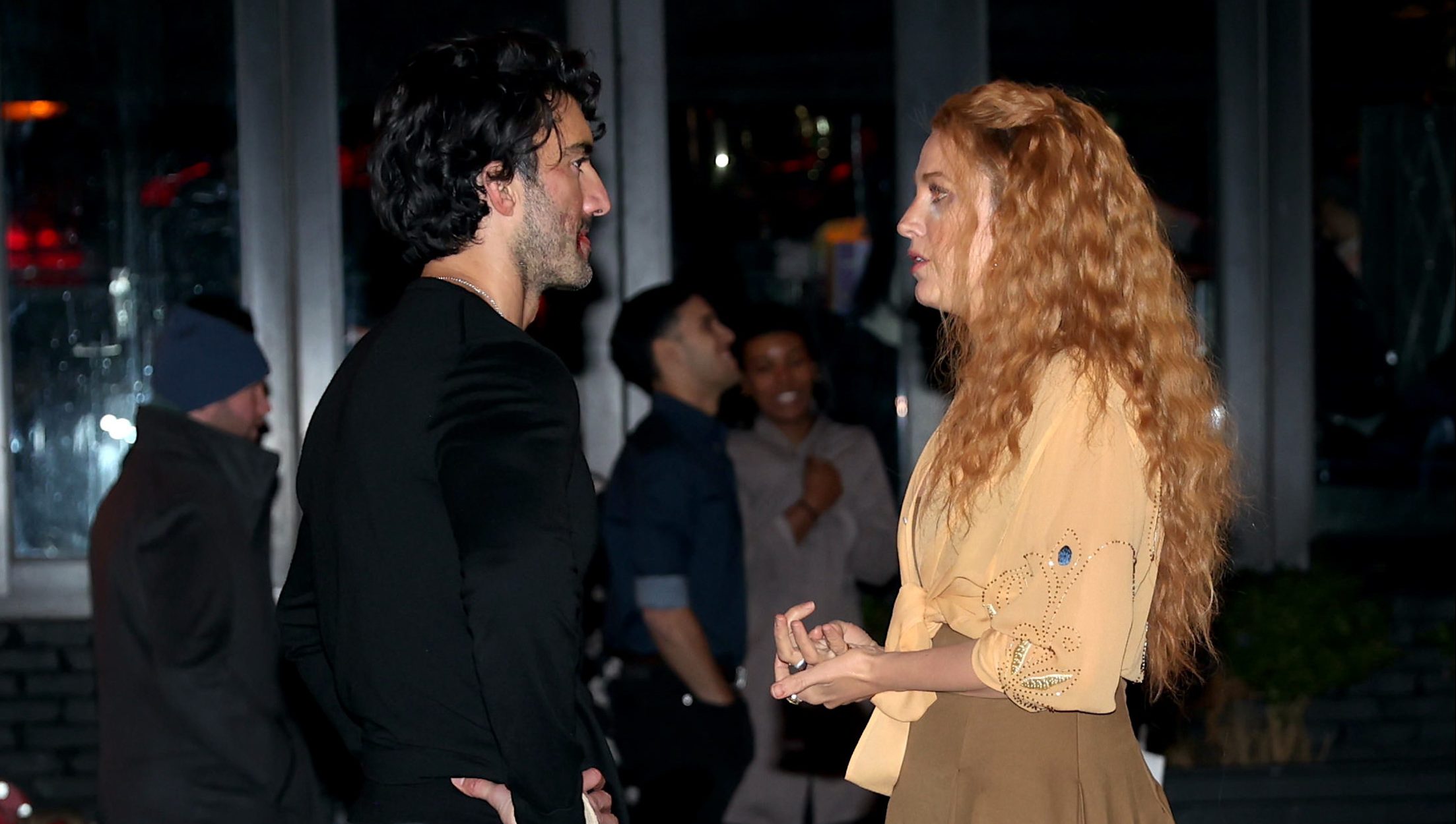 JERSEY CITY, NJ - JANUARY 12: Justin Baldoni and Blake Lively are seen on the set of "It Ends with Us" on January 12, 2024 in Jersey City, New Jersey.  (Photo by Jose Perez/Bauer-Griffin/GC Images)