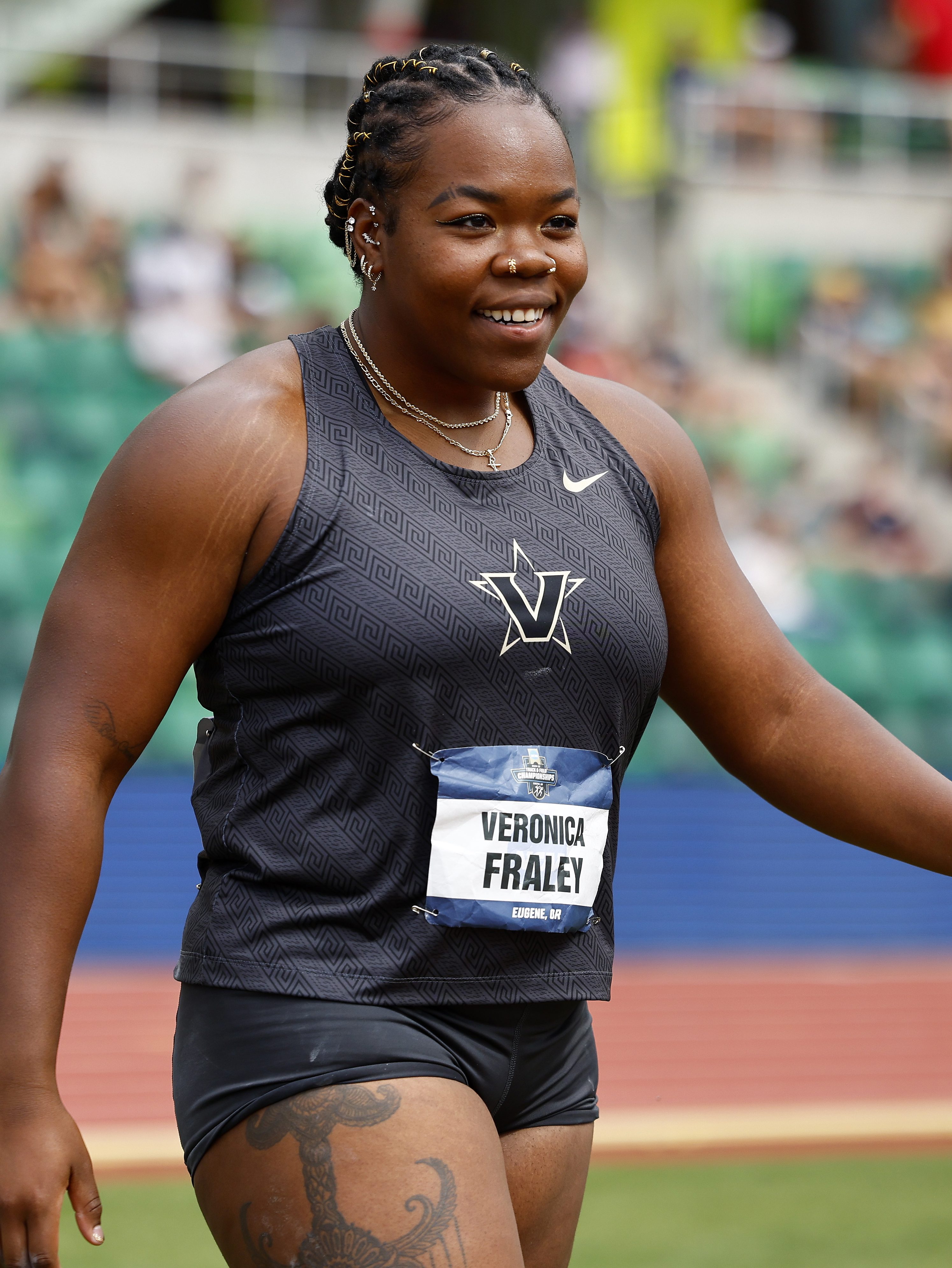 Veronica Fraley of the Vanderbilt Commodores places first in the discus throw