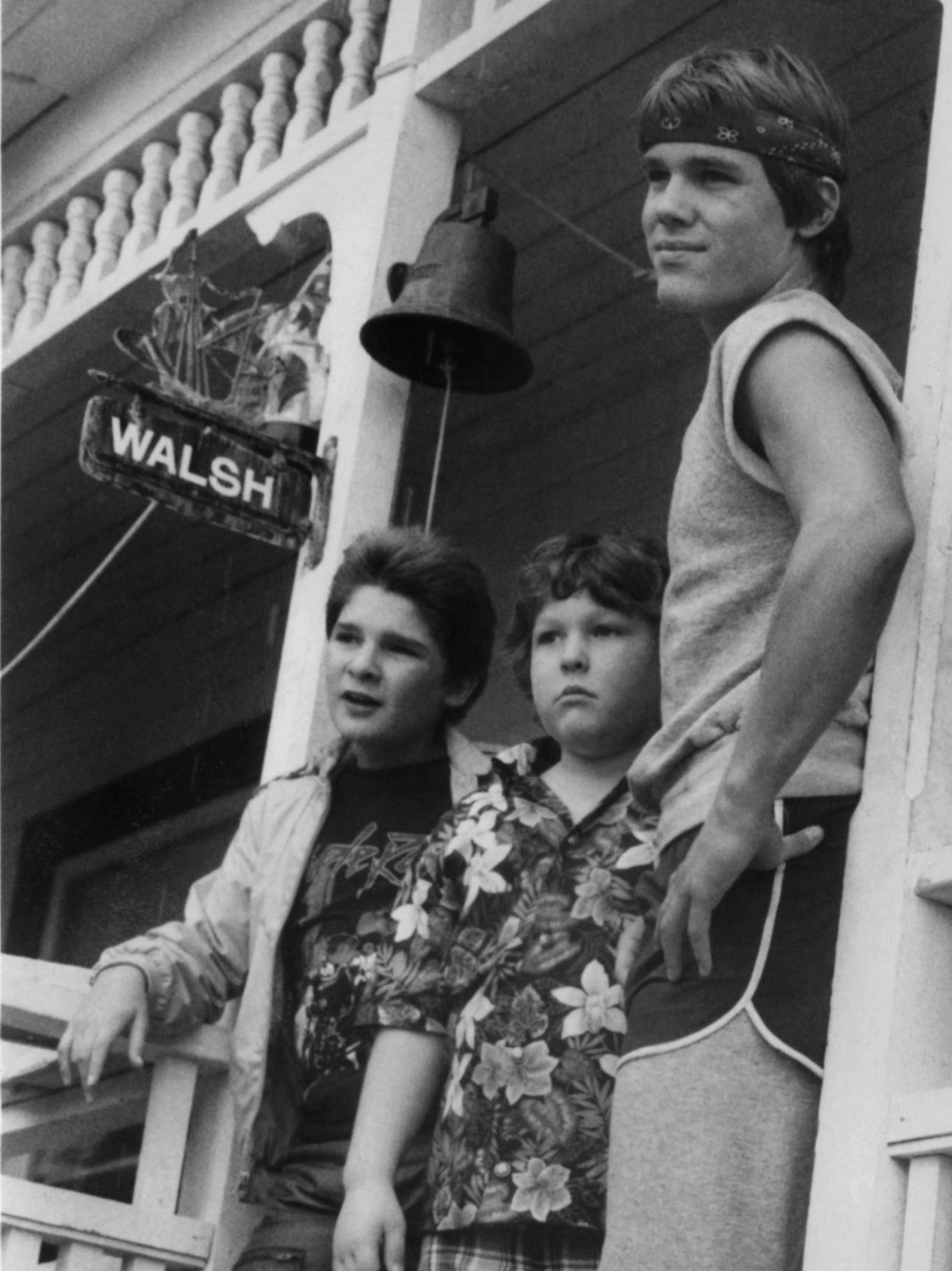Corey Feldman, Jeff Cohen, Josh Brolin, Ke Huy Quand and Sean Astin in a scene from the film 'Goonies'