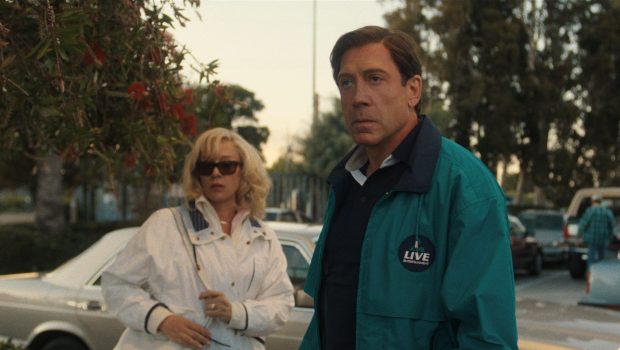 Javier Bardem as José Menendez and Chloë Sevigny as Mary Louise "Kitty" Menendez in Netflix’s 'Monsters: The Lyle and Erik Menendez Story'