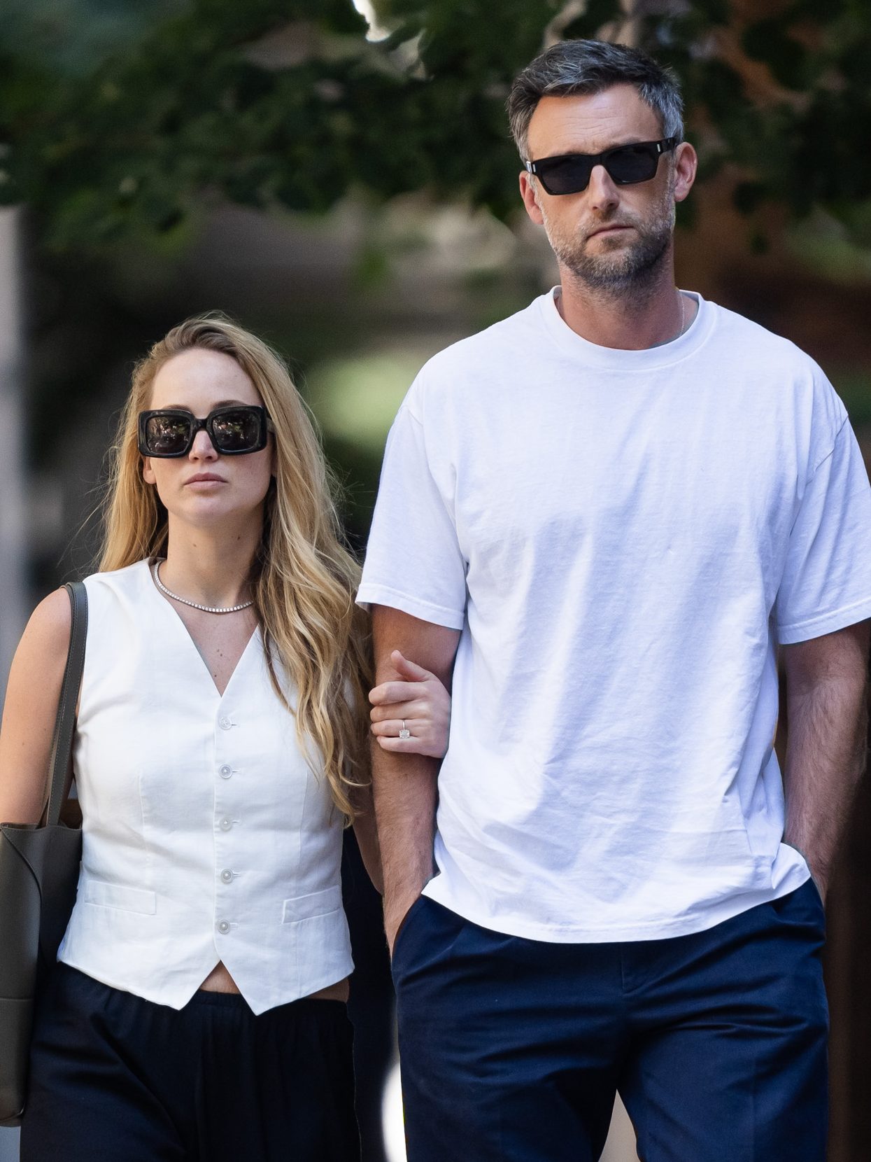 NEW YORK, NEW YORK - AUGUST 22: Jennifer Lawrence (L) and Cooke Maroney are seen in the Upper West Side on August 22, 2023 in New York City. (Photo by Gotham/GC Images)
