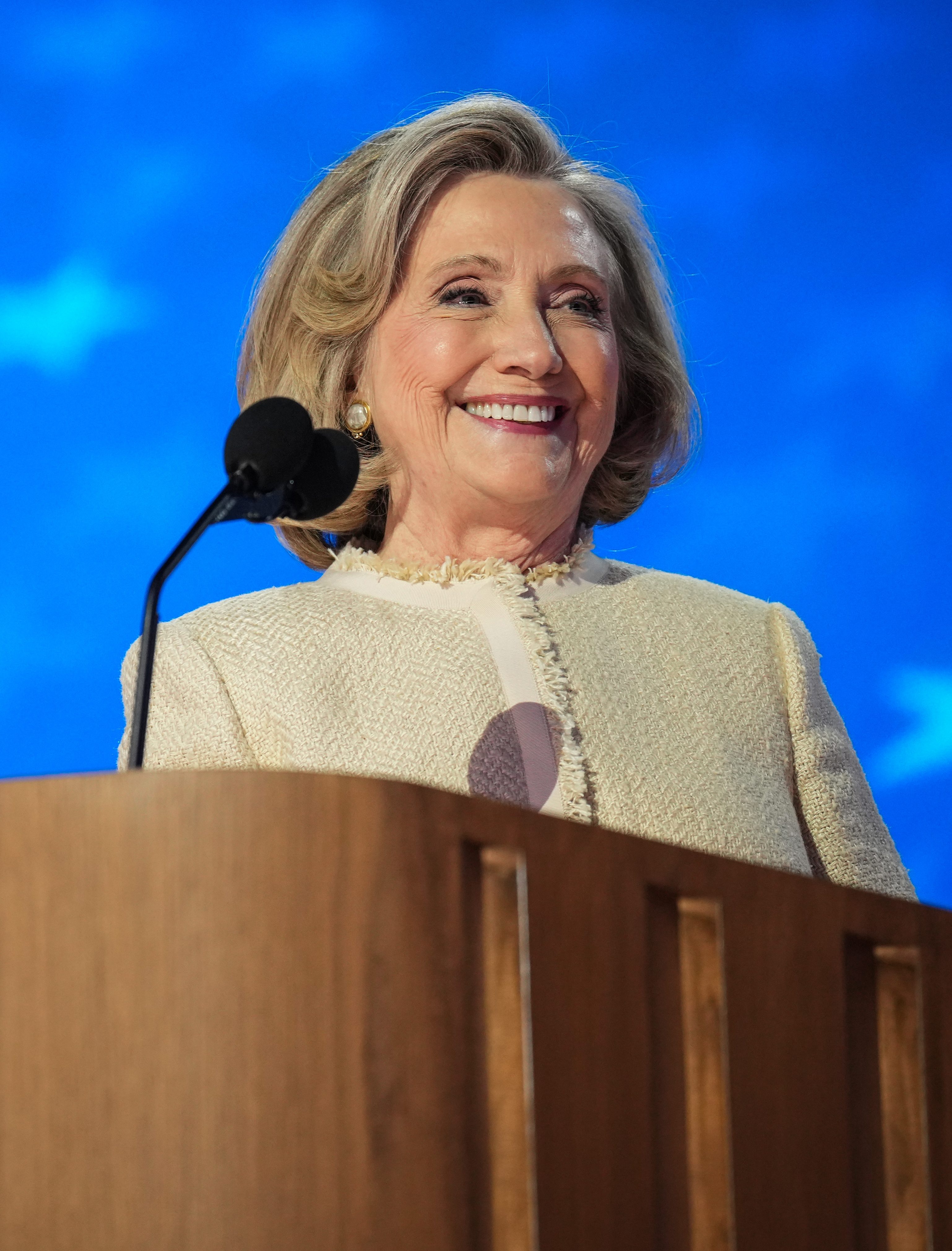 Famous Birthday - Celebrity Hillary Clinton born October 26