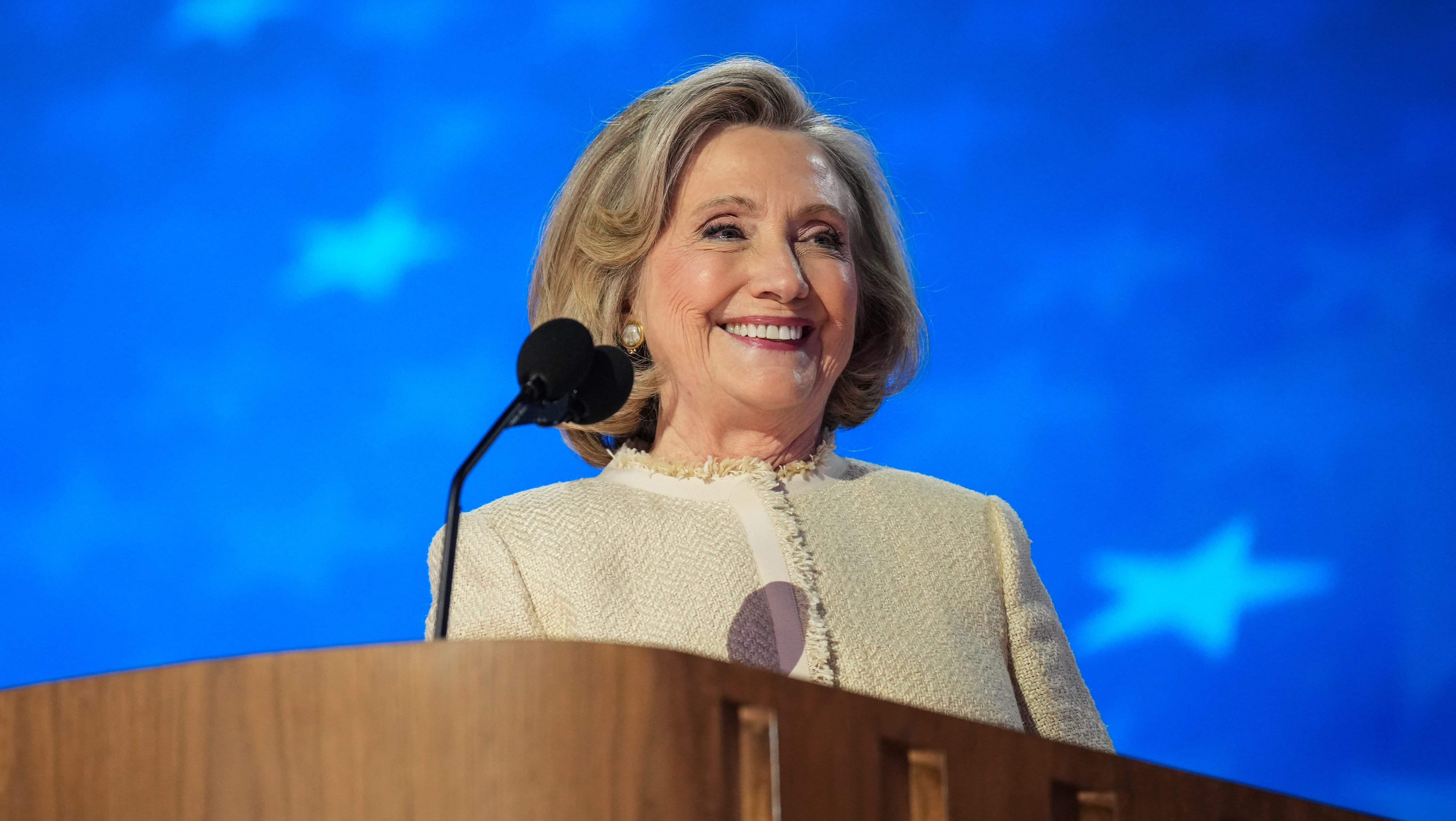 Famous Birthday - Celebrity Hillary Clinton born October 26