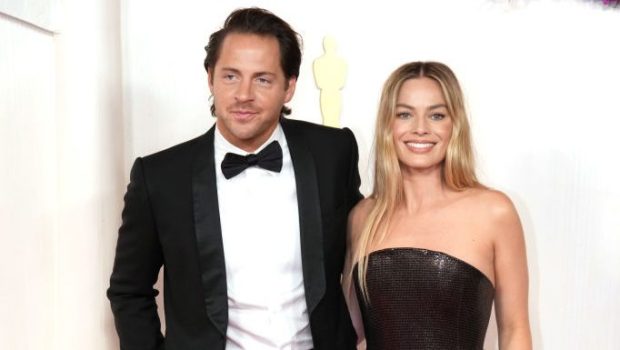 HOLLYWOOD, CALIFORNIA - MARCH 10: Tom Ackerley and Margot Robbie attend the 96th Annual Academy Awards at Dolby Theatre on March 10, 2024 in Hollywood, California. (Photo by Jeff Kravitz/FilmMagic)