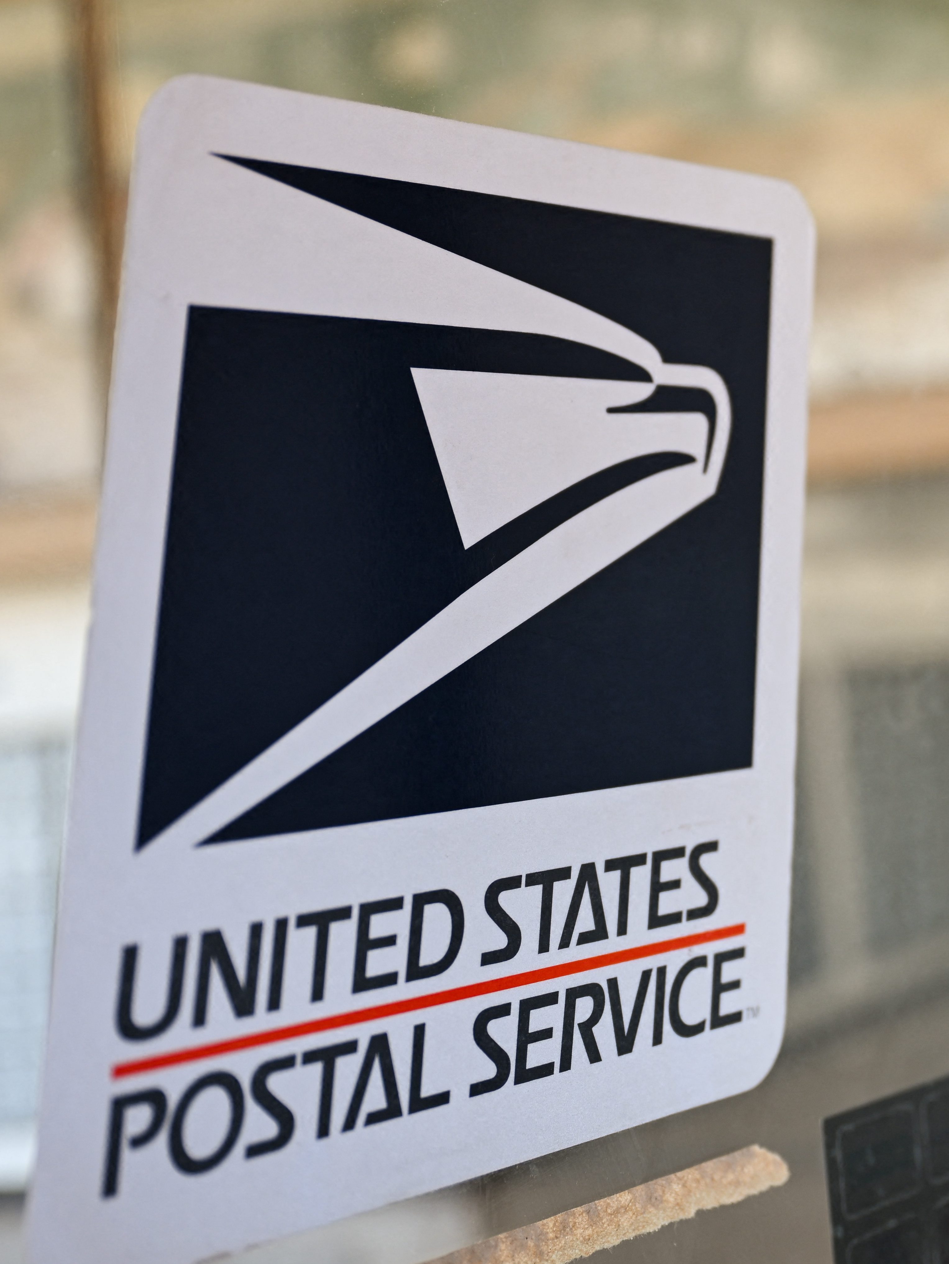 Is the Post Office Open on Veterans Day? Mail Delivery Today