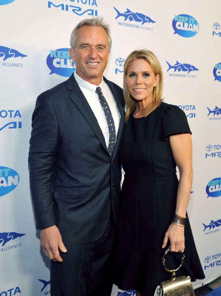 RFK Jr.'s Wife: Meet Cheryl Hines & Robert's Ex-Wives