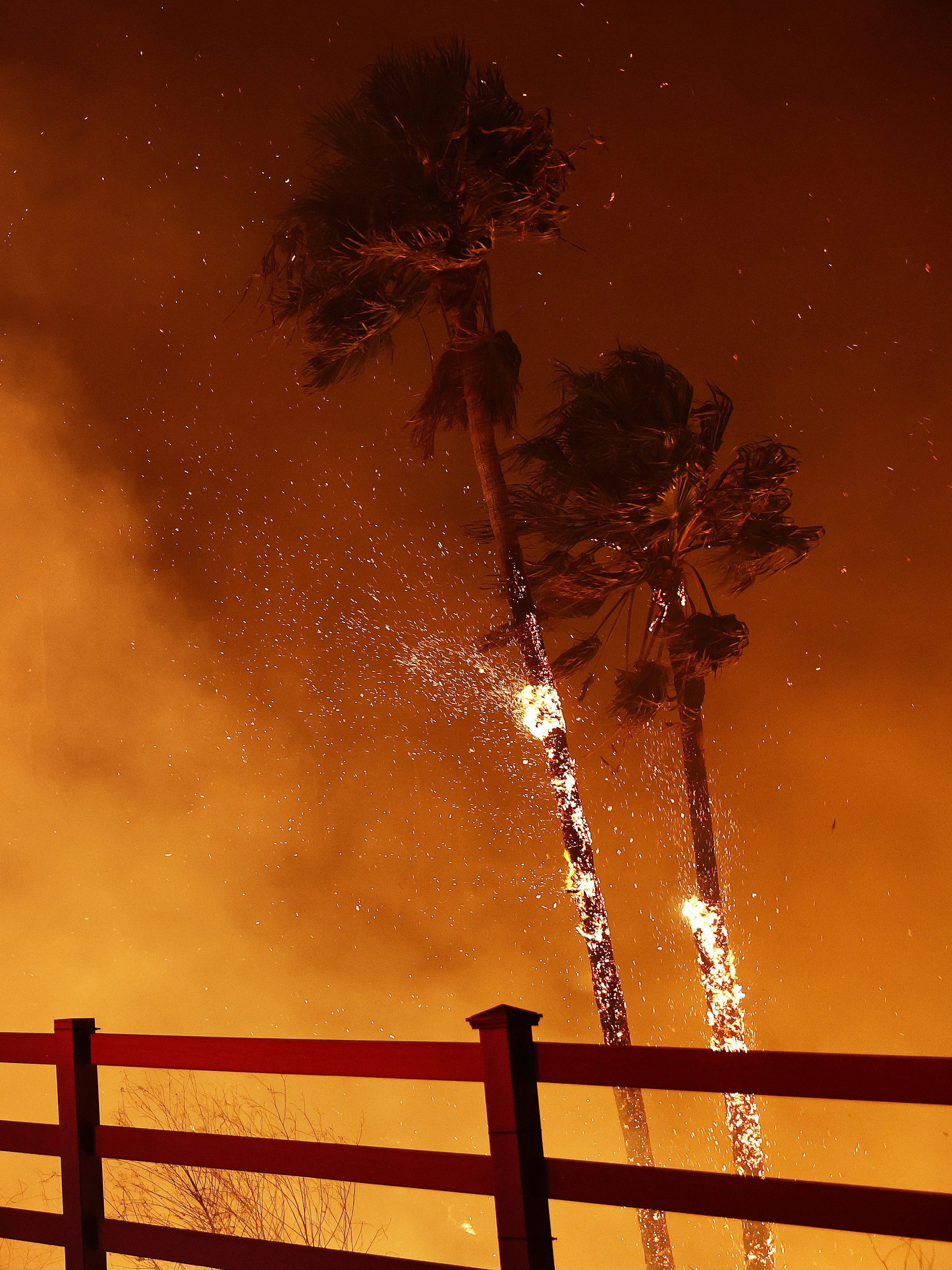 Malibu Fire: Updates on Evacuations From the Fire Near Franklin & Pepperdine
