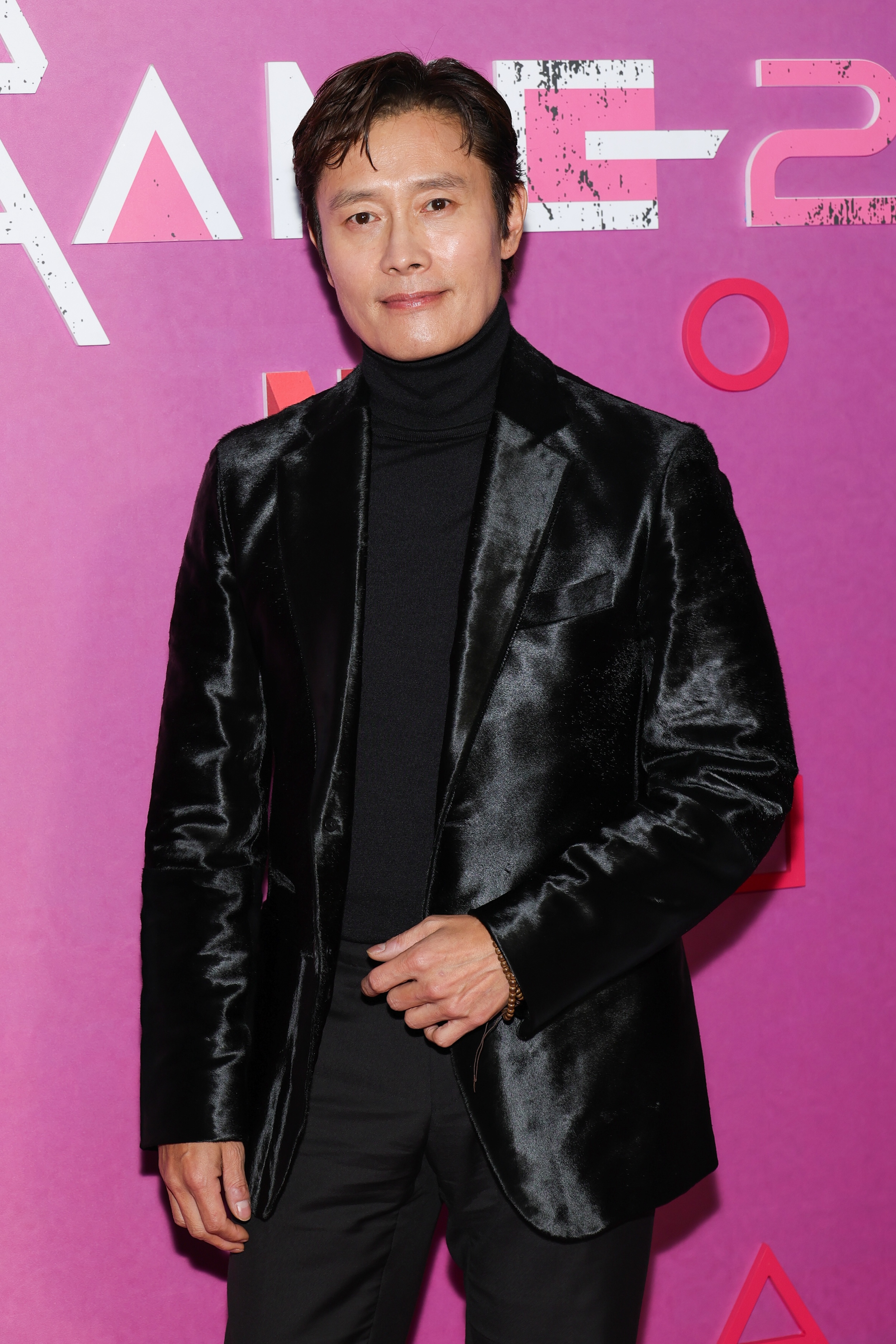 NEW YORK, NEW YORK - DECEMBER 16: Lee Byung-hun attends Netflix's "Squid Game" photo call at Metrograph on December 16, 2024 in New York City. (Photo by Arturo Holmes/Getty Images)