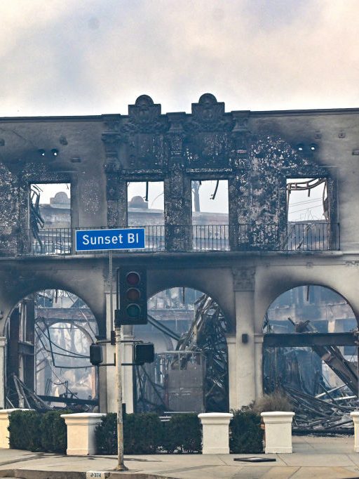 PCIFIC PALISADES, CA - January 08: A burned building on Sunset Boulevard during the Palisades Fire on Wednesday, January 8, 2025, in Pacific Palisades, CA. 
(Photo by Jeff Gritchen/MediaNews Group/Orange County Register via Getty Images)